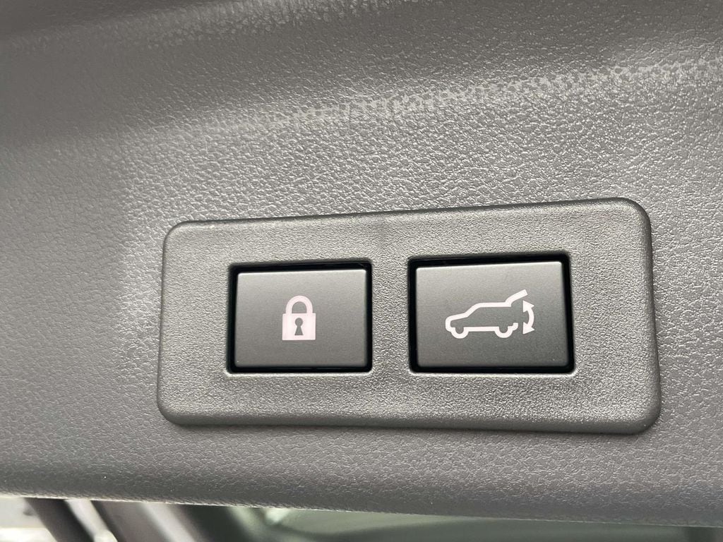 2026 Subaru Ascent Touring - Photo 11