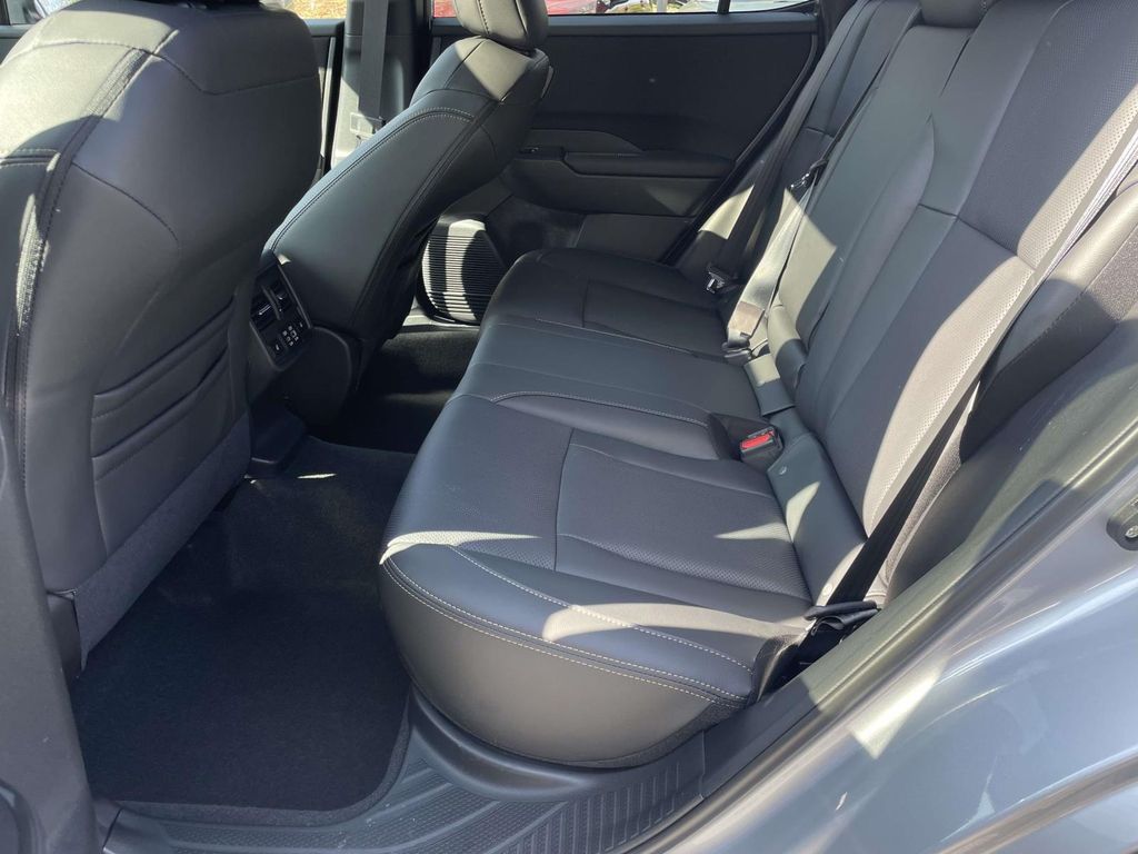 2026 Subaru Outback Limited - Photo 12