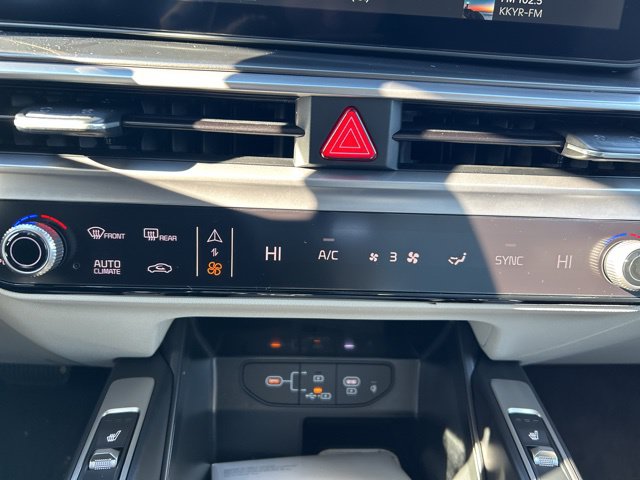 2026 Kia Sorento S - Photo 25