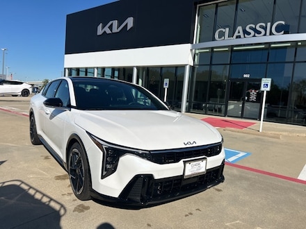 2025 Kia K4 GT-Line Sedan