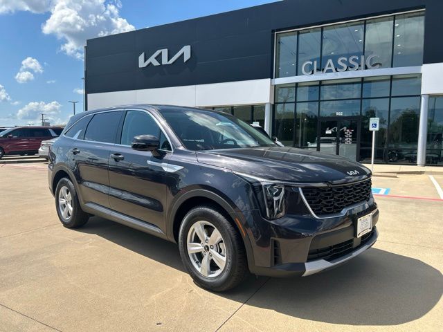 2026 Kia Sorento LX AT's photo