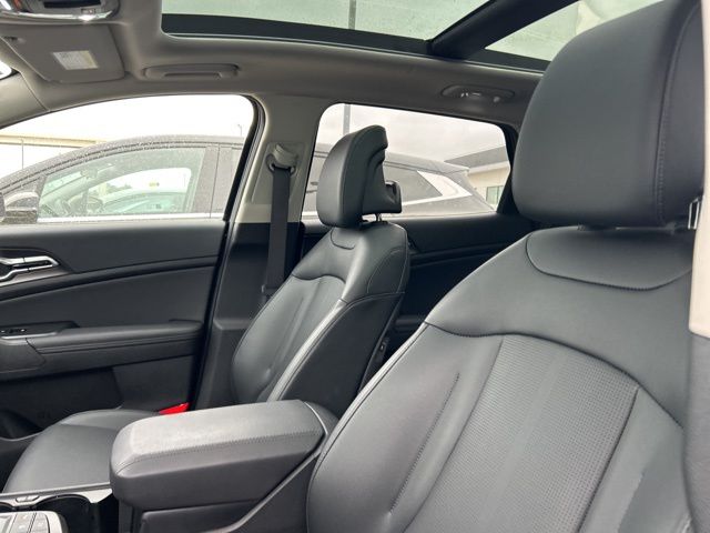 2026 Kia Sportage EX - Photo 33