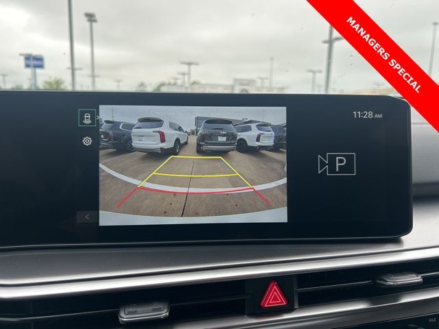 2025 Kia Sorento LX - Photo 14