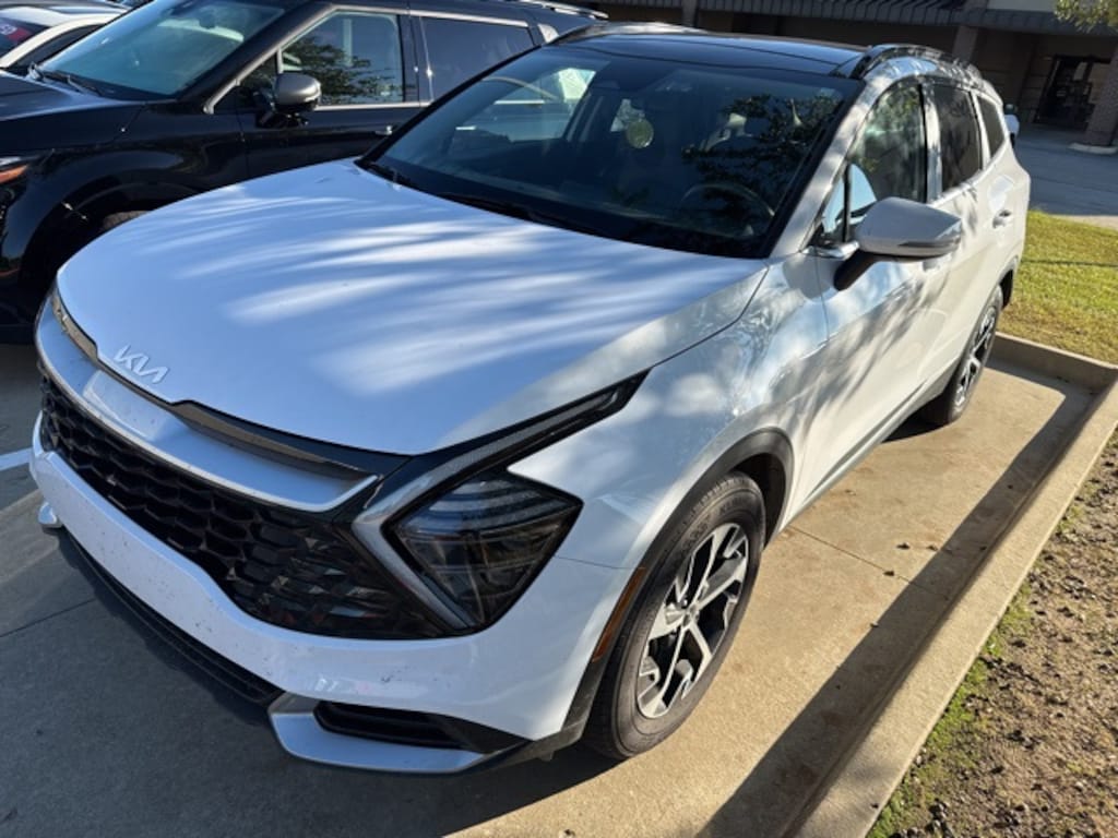Used 2025 Kia Sportage EX SUV