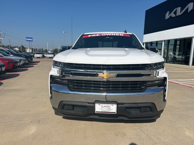 2021 Chevrolet Silverado 1500 photo 2