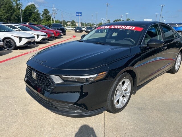 2023 Honda Accord LX photo 3