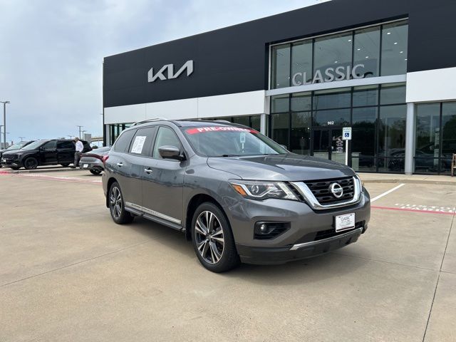 2020 Nissan Pathfinder Platinum