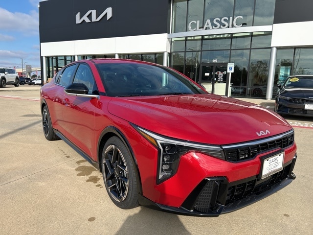 2025 Kia K4 GT-Line's photo