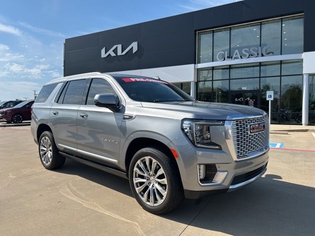 2024 GMC Yukon 4WD Denali's photo