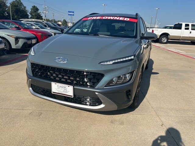 2022 Hyundai Kona Limited photo 2
