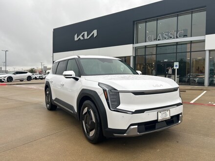 2026 Kia EV9 Light Long Range SUV