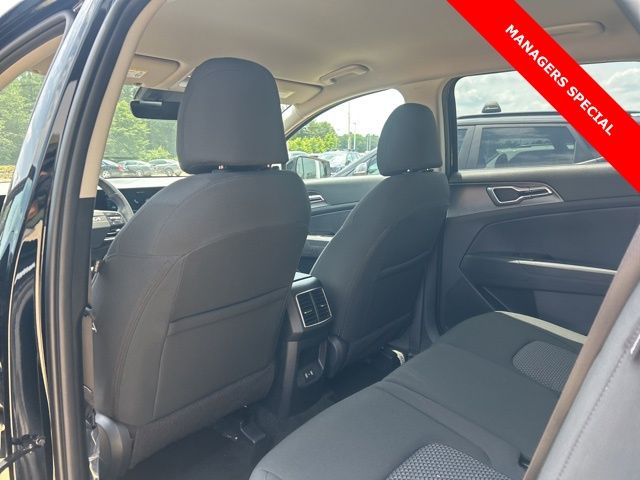 2026 Kia Sportage LX - Photo 14