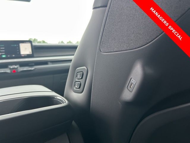 2026 Kia EV9 Light L/R - Photo 46