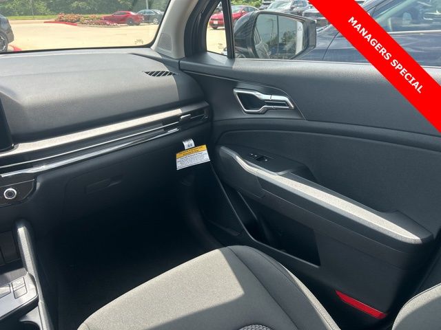 2026 Kia Sportage LX - Photo 17