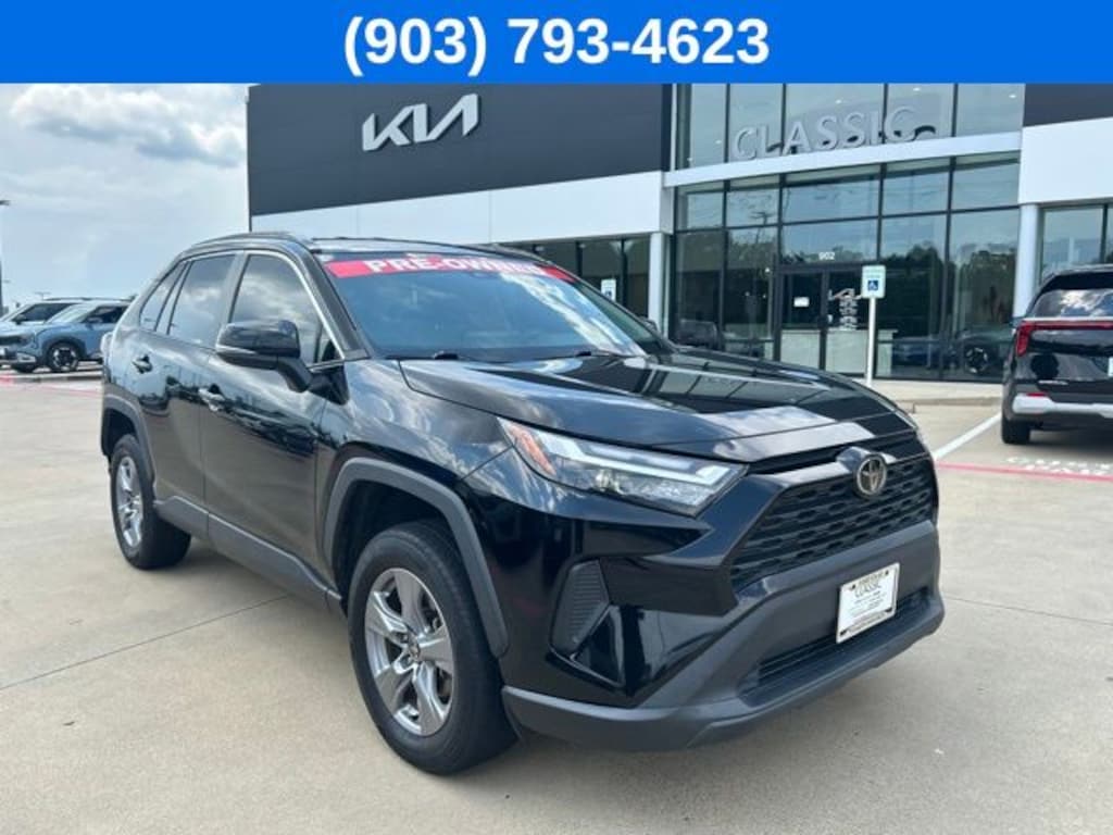 Used 2022 Toyota RAV4 XLE SUV