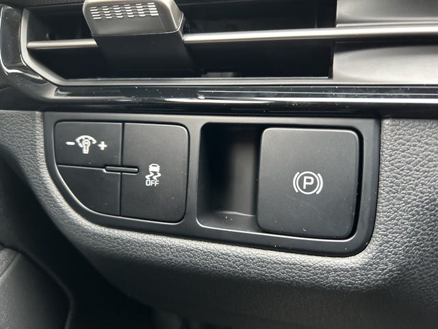 2026 Kia Sportage LX - Photo 16