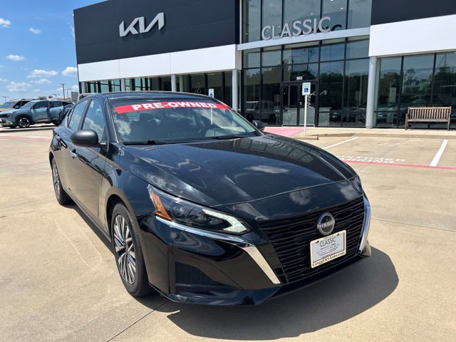 2025 Nissan Altima SV - Photo 1