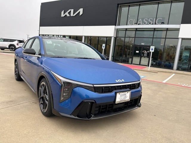 2025 Kia K4 GT-Line's photo