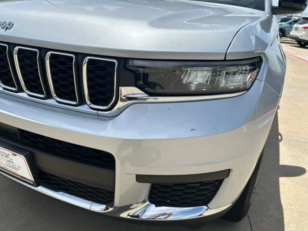 Used 2023 Jeep Grand Cherokee L L Laredo SUV