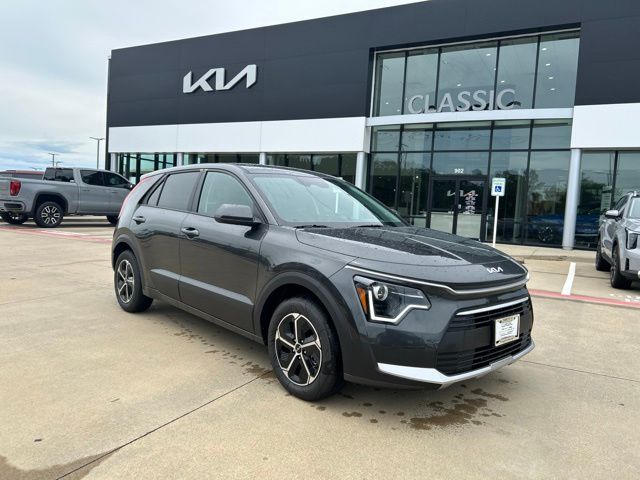 2026 Kia Niro LX HEV's photo