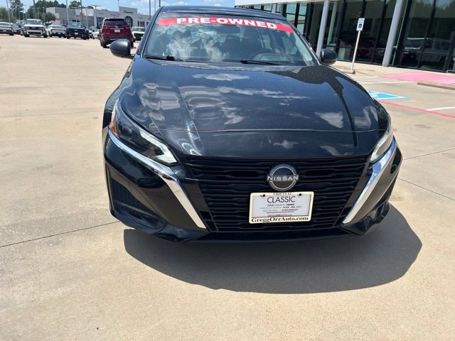 2025 Nissan Altima SV - Photo 2