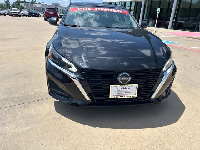 Used 2025 Nissan Altima SV Sedan