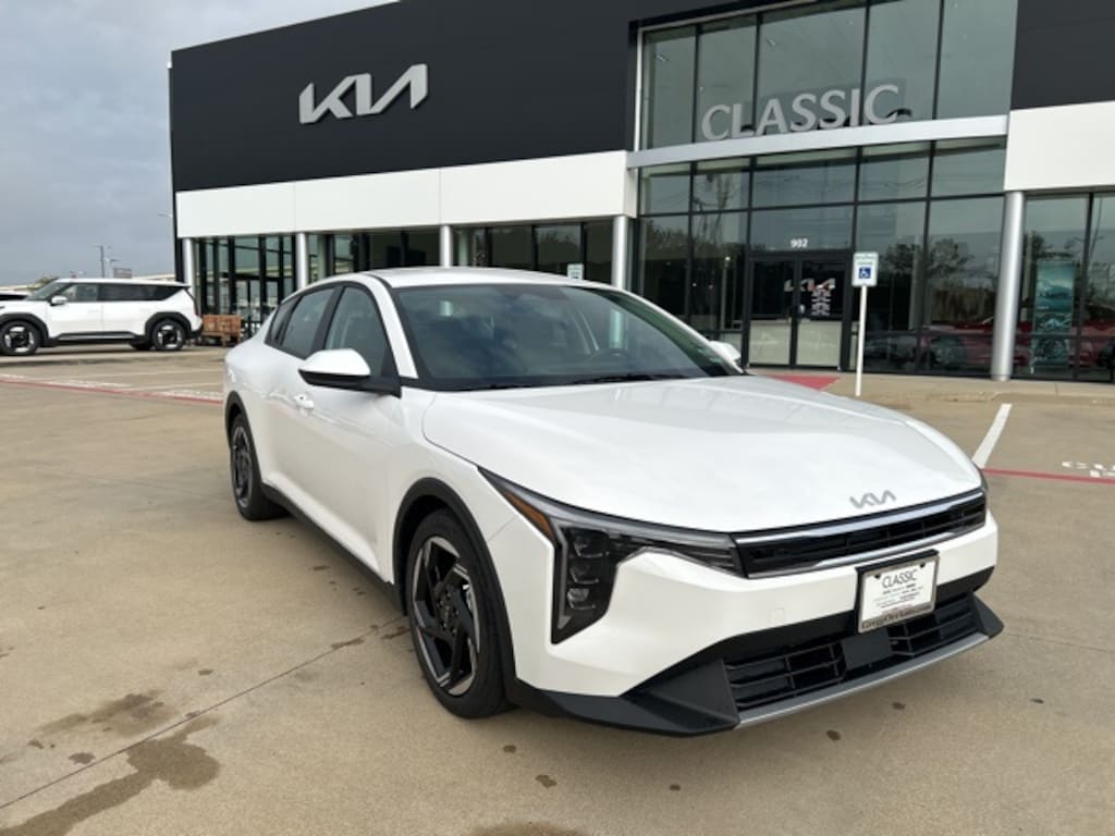 New 2025 Kia K4 EX Sedan