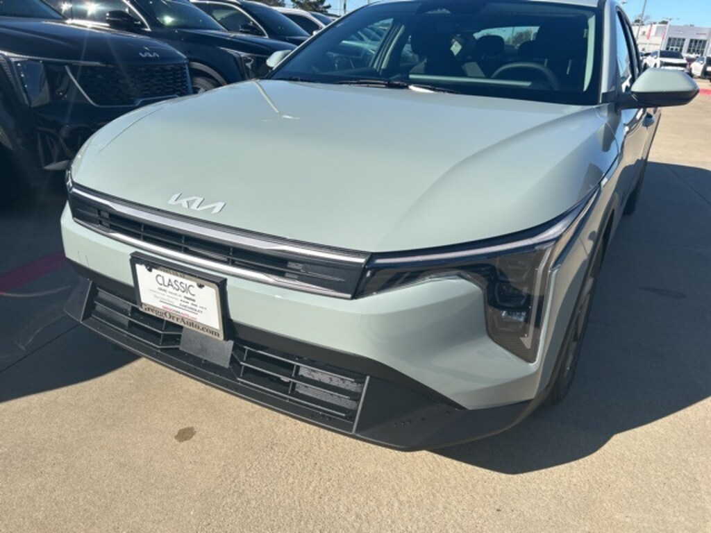 New 2026 Kia K4 LXS Sedan