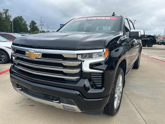 2024 Chevrolet Silverado 1500 High Country photo 3