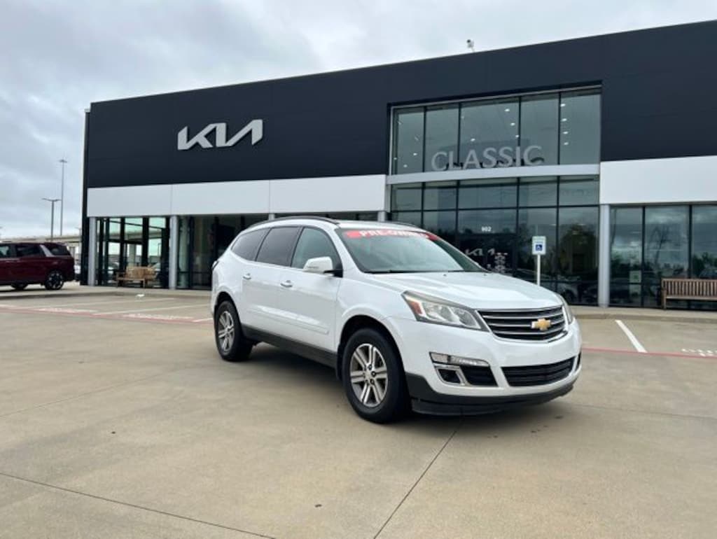 Used 2017 Chevrolet Traverse LT w/1LT SUV