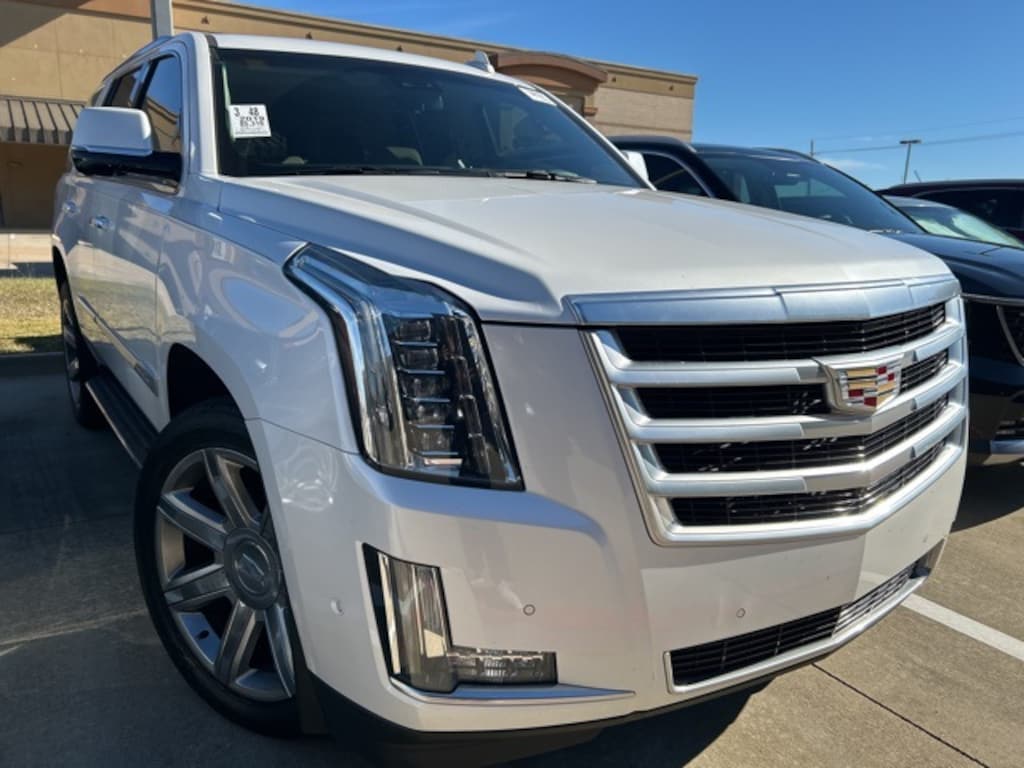 Used 2019 CADILLAC Escalade Luxury SUV