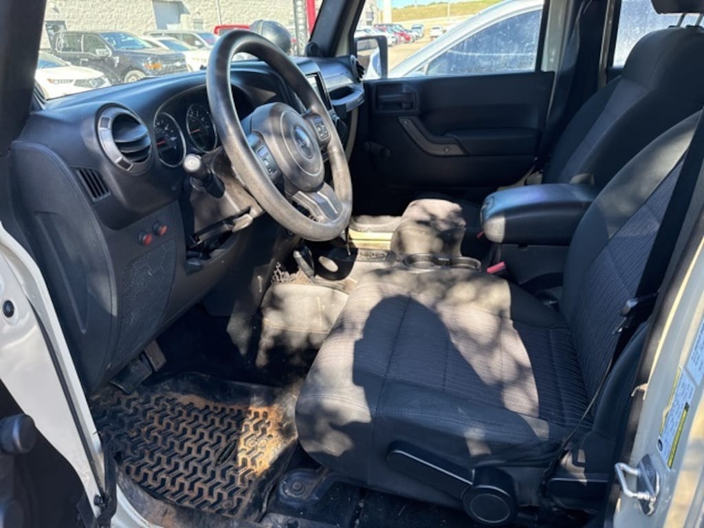 Used 2011 Jeep Wrangler Unlimited Sport SUV