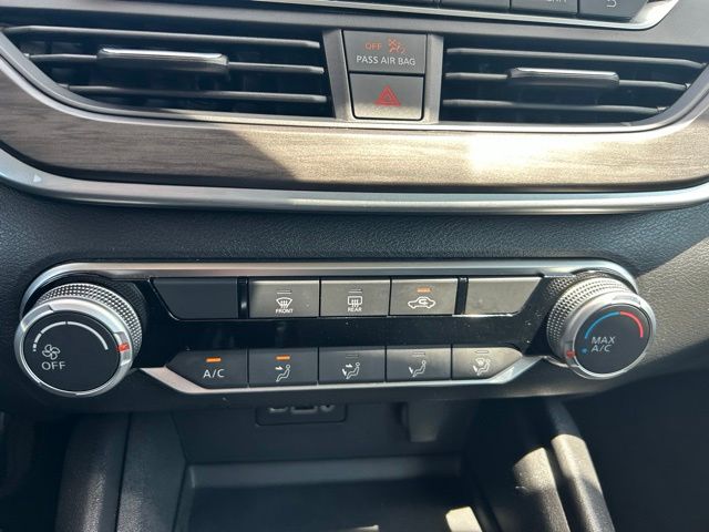 2025 Nissan Altima SV - Photo 23