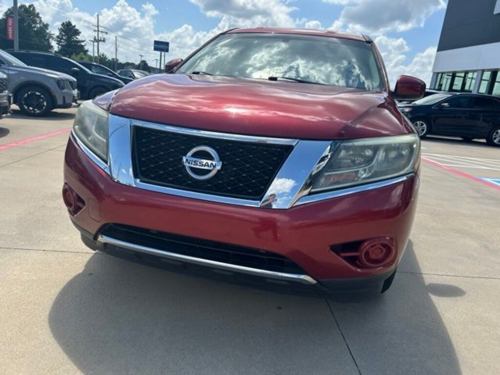 Used 2014 Nissan Pathfinder S SUV