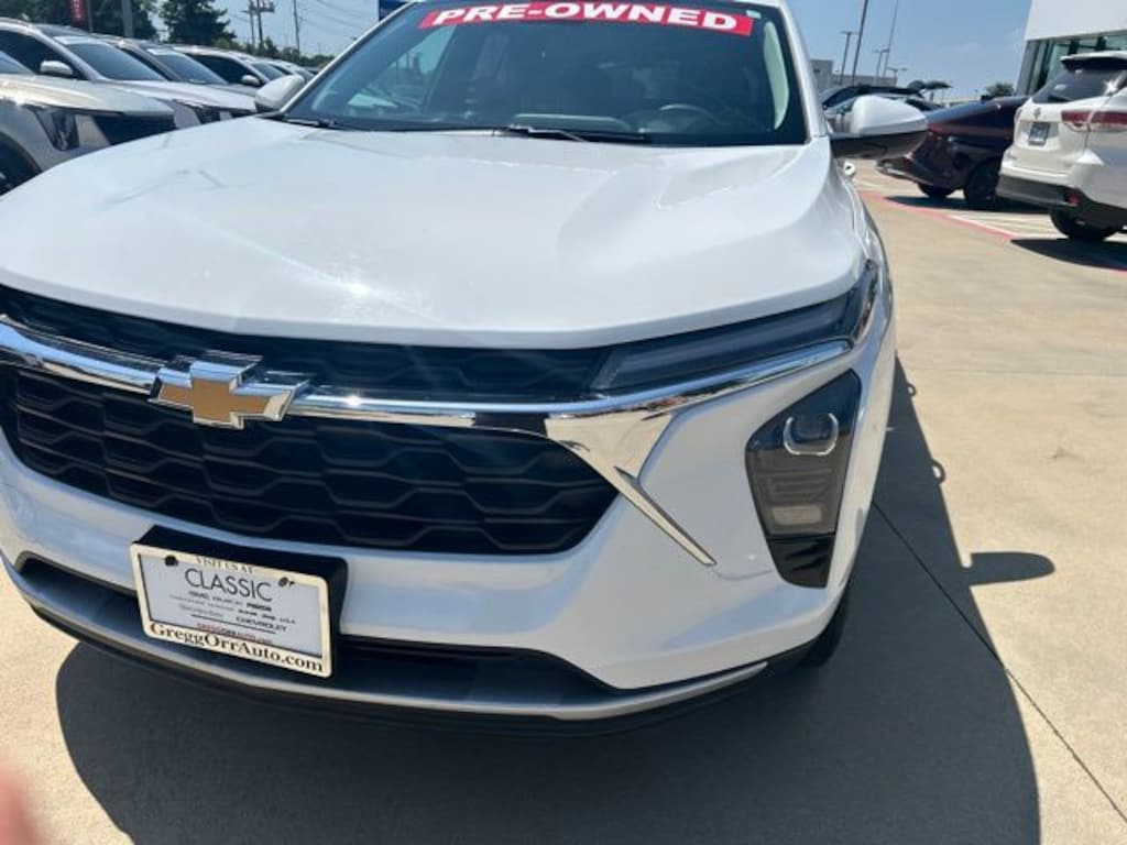 Used 2024 Chevrolet Trax LT SUV