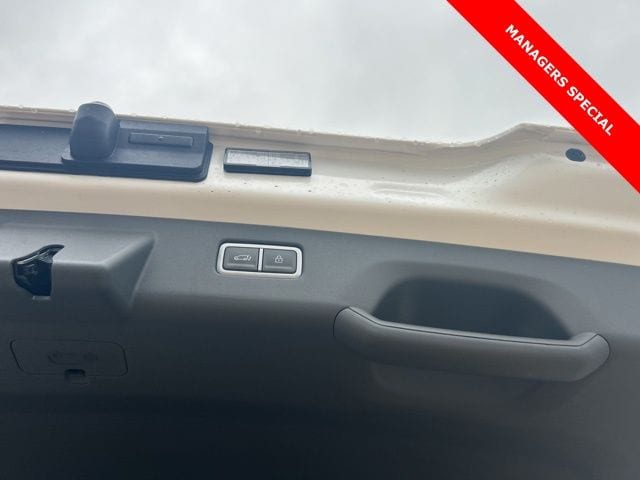 2026 Kia EV9 Light L/R - Photo 13