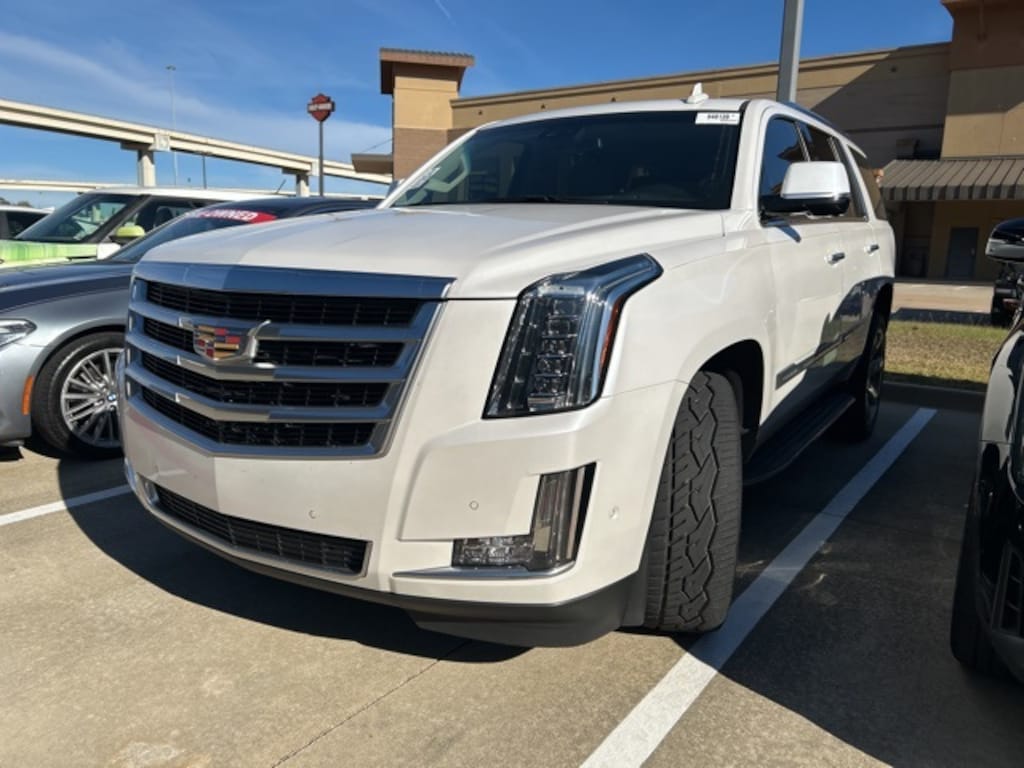 Used 2019 CADILLAC Escalade Luxury SUV