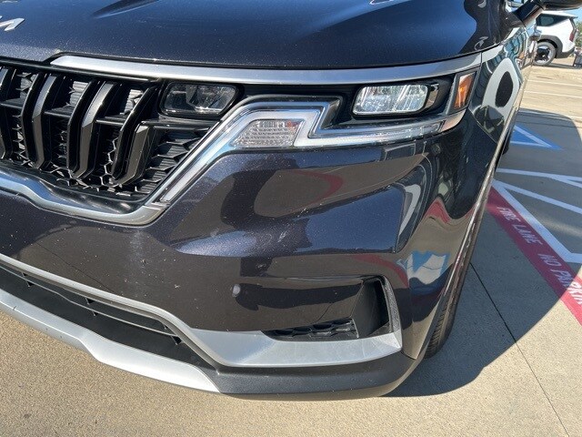 2024 Kia Carnival LX photo 2