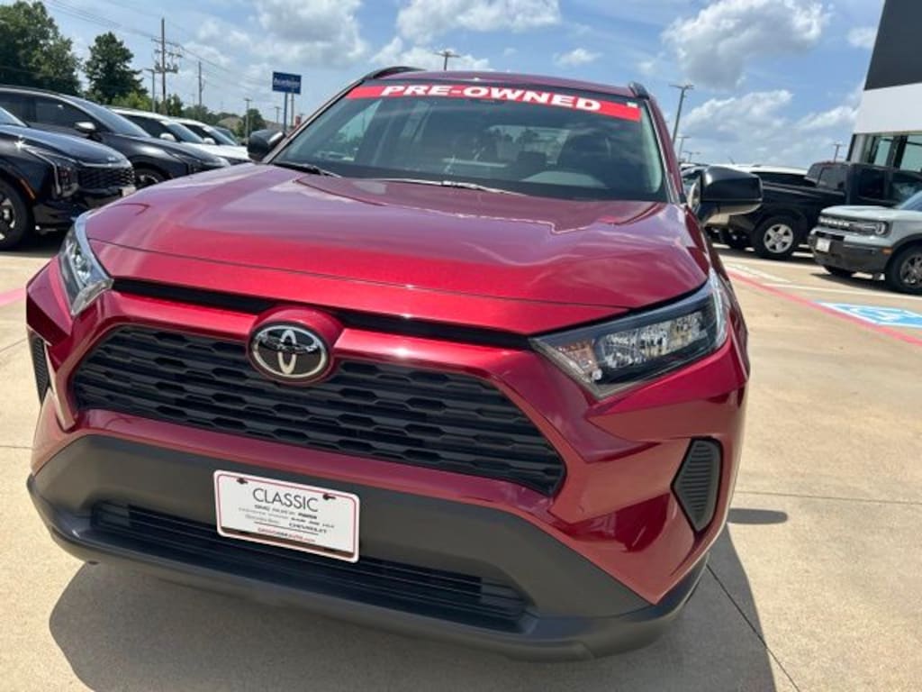 Used 2021 Toyota RAV4 LE SUV