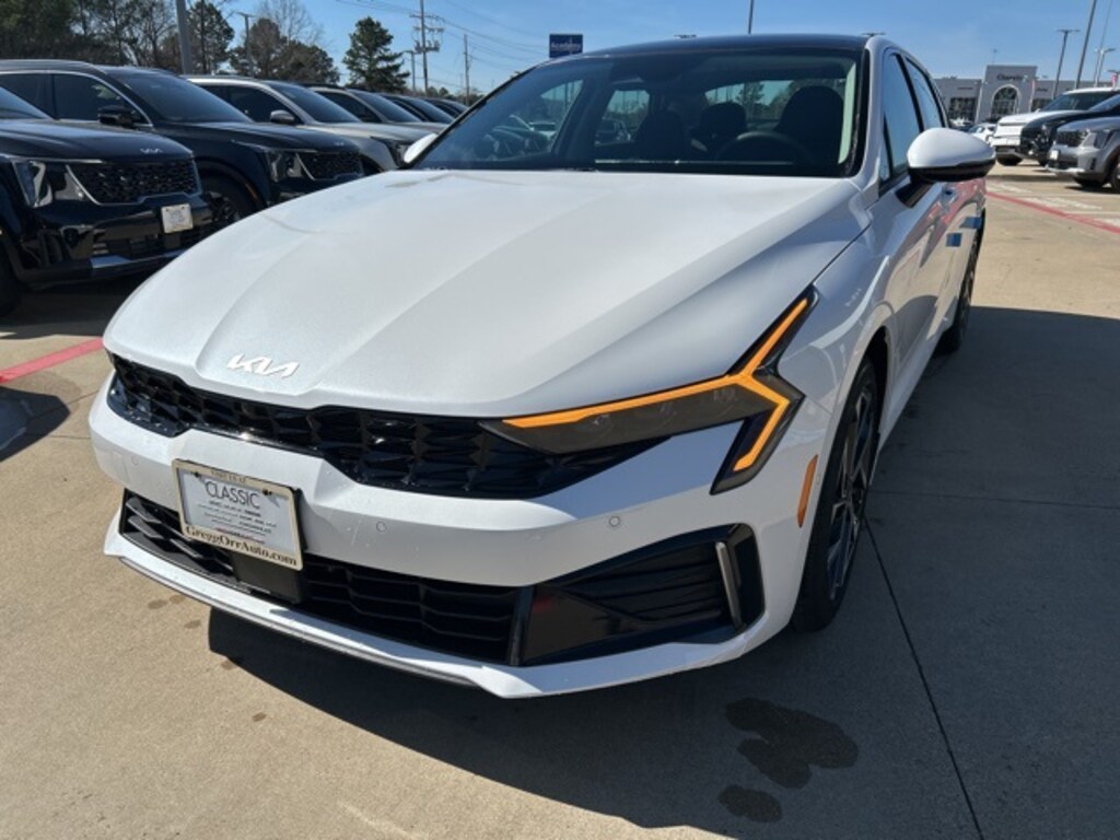 New 2026 Kia K5 EX Sedan