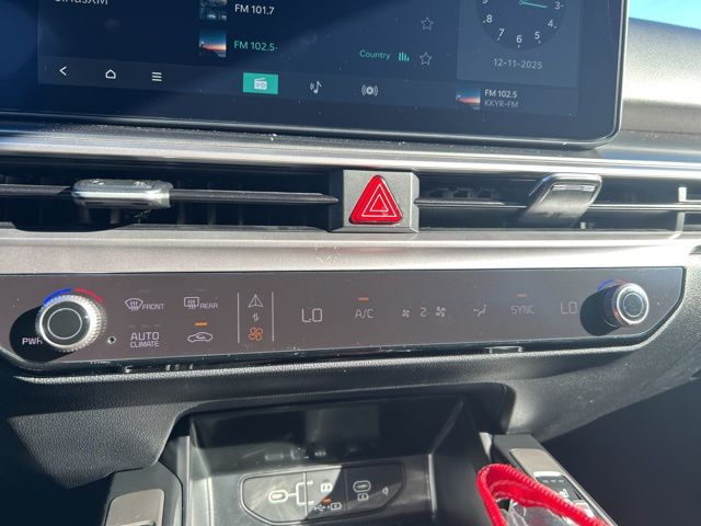 2026 Kia Sorento S - Photo 25