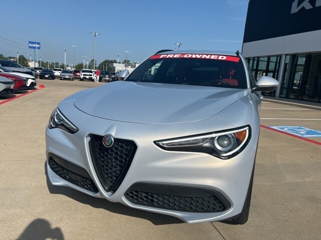 2022 Alfa Romeo Stelvio Sprint photo 3