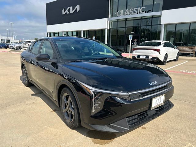 New 2026 Kia K4 LXS