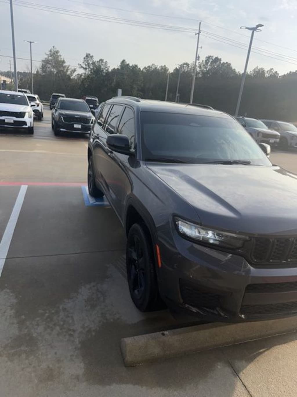 Used 2024 Jeep Grand Cherokee L Laredo SUV