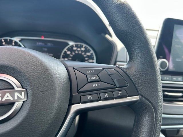 2025 Nissan Altima SV - Photo 19