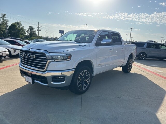 2025 Ram 1500 Laramie photo 4