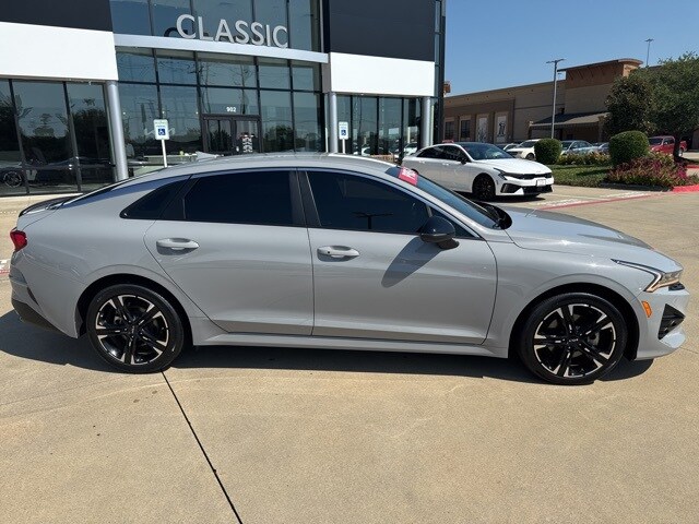 2024 Kia K5 GT-Line photo 2