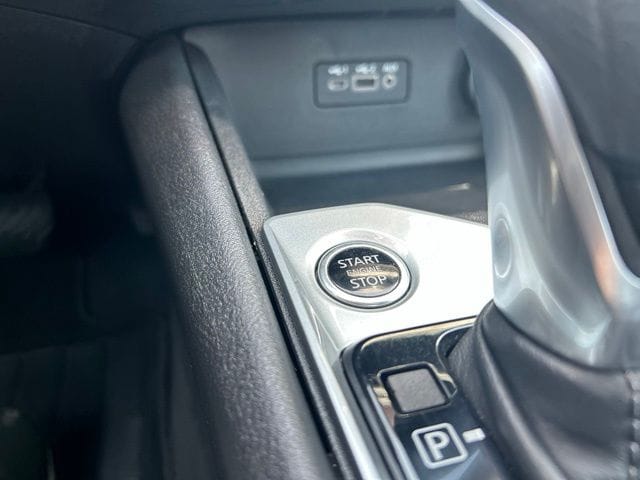 2025 Nissan Altima SV - Photo 25