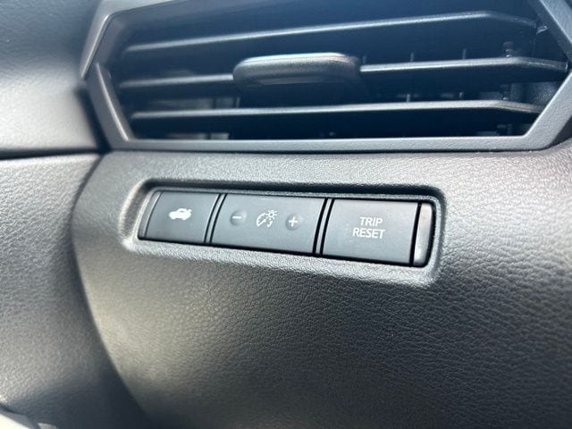 2025 Nissan Altima SV - Photo 16