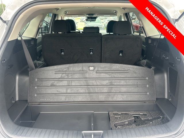 2025 Kia Sorento LX - Photo 26